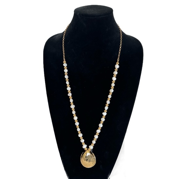 TALBOTS Gold Shell Pendant & Pearl Bead Necklace | NWT $79 - Picture 2 of 12